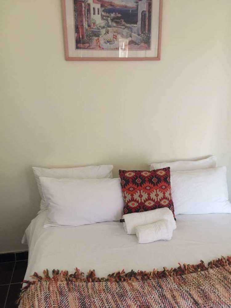 Mo-Nize Villa Guesthouse Otjiwarongo Exteriör bild
